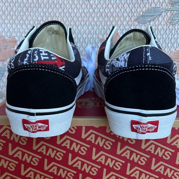 Vans Men’s Old Skool
(Packing Tape) Black/Red/
VN0A4U3BWZ4
Sneakers - Picture 14 of 16